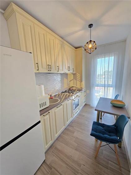 IRIS ARMONIEI, Apartament 2 camere, decomandat, parcare