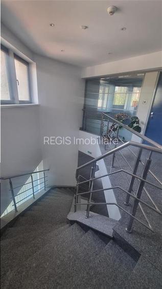 Spatiu comercial versatil in Centrul Civic - 16