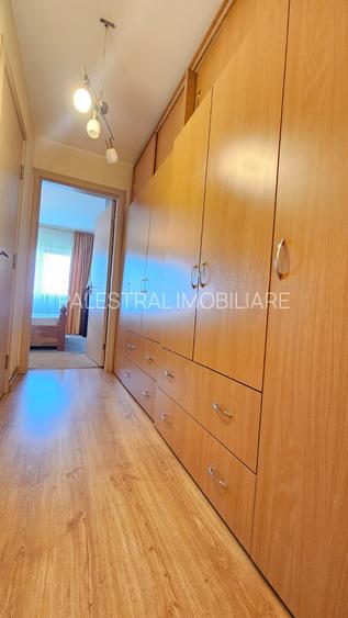 Apartament 3 camere Centrul Civic,renovat,mobilat,vedere Tampa,liber,158000 Euro - 8