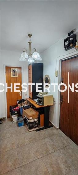 Apartament 2 camere, mobilat, utilat, bloc anvelopat, loc de parcare, langa metr