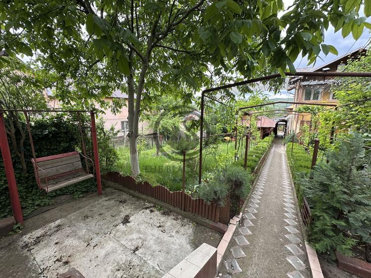 Casa cu 5 camere de vanzare  | Urlati, Prahova | Comision 0%