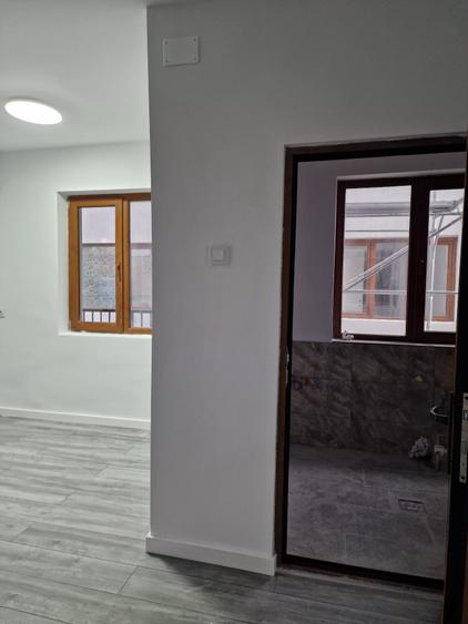 Timpuri Noi metrou, Splaiul Unirii , Vila P+2+M, NEMOBILATA, pretabila BIROURI