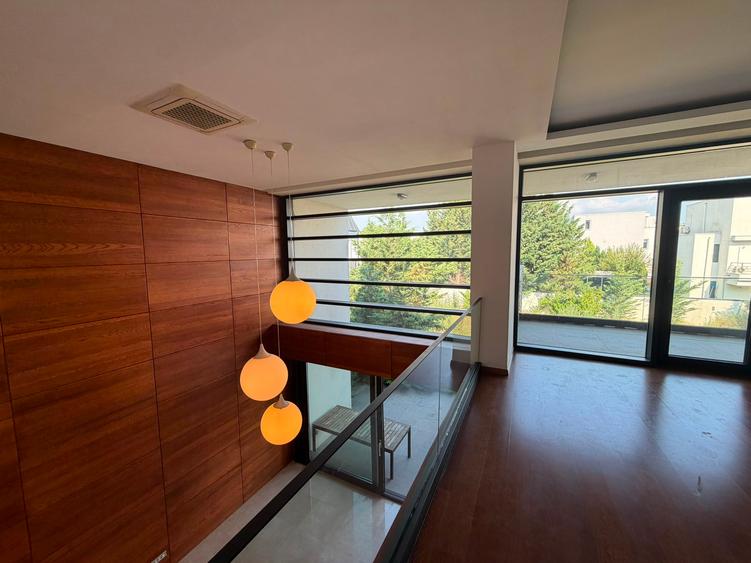 4 BEDROOM VILA WITH POOL EROU IANCU NICOLAE | VILA 5 CAMERE EROU IANCU NICOLAE