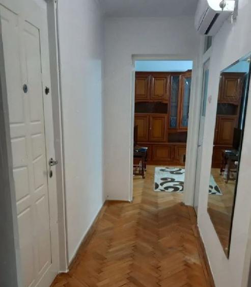 Apartament 2 Camere,Tineretului,Metrou,DECOMANDAT,2 balcoane,geam baie,mobilat