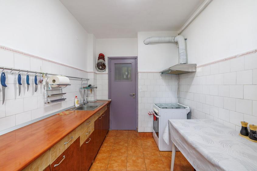 Apartament 2 camere, etaj 3, zona Traian