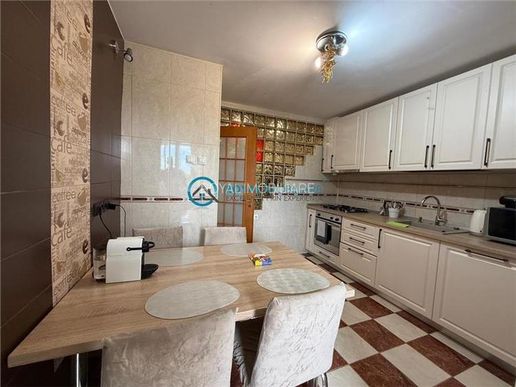 Royal Imobiliare - Vanzare apartament  zona Piata Mihai Viteazu - 9