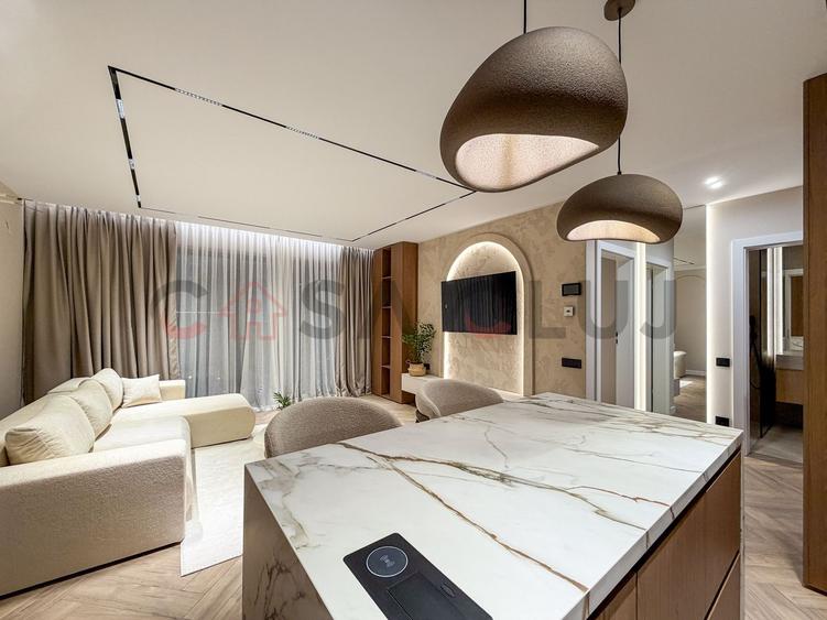 2 camere superbe, la cheie, zona The Office!