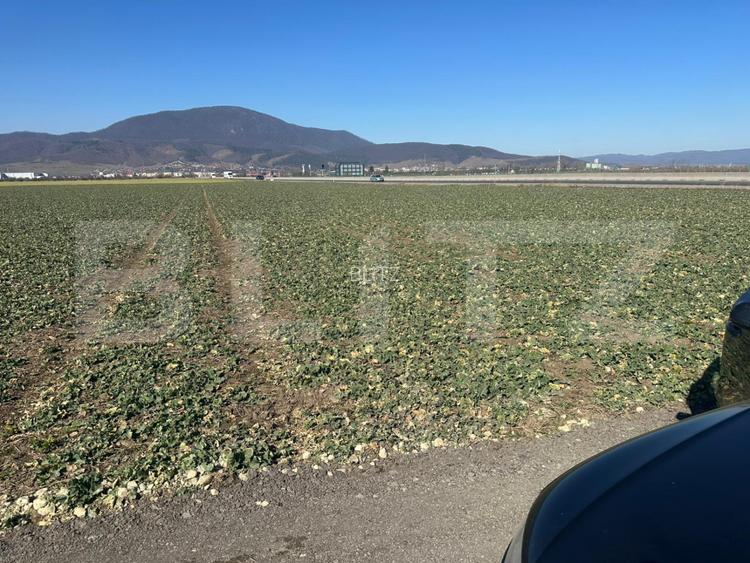 Teren de vânzare – 47.577 mp, Codlea, cu deschidere la DN1 - 4
