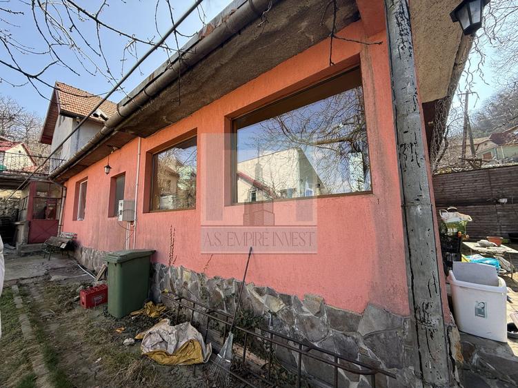 Apartament 3 camere,82 mp utili, la casa, singur in curte-zona Central