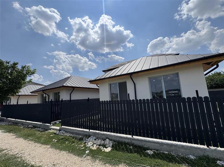 Vanzare Casa Parter La Cheie| TOATE UTILITATILE | -TEREN - 3 camere