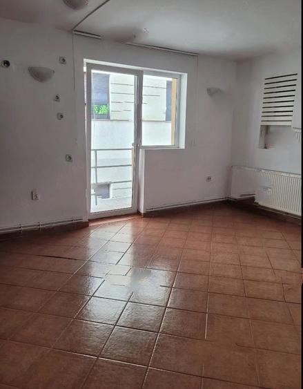Apartament 4 Camere,in vila,Splaiul Unirii,bl.2010,2 bai, 2 balcoane,centrala