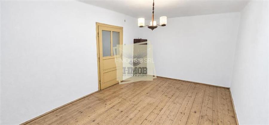 Casa saseasca cu potential remarcabil in Cisnadioara - 19