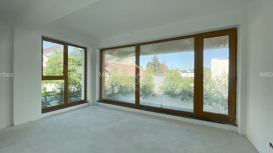 DUPLEX  3 Camere**TERASA+ CURTE**Bloc boutique***NOU// DOMENII - 9