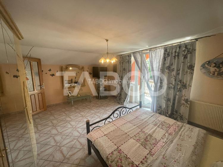 Casa deosebita  de vanzare 453 mp utili si curte 528 mp in Avrig - 27