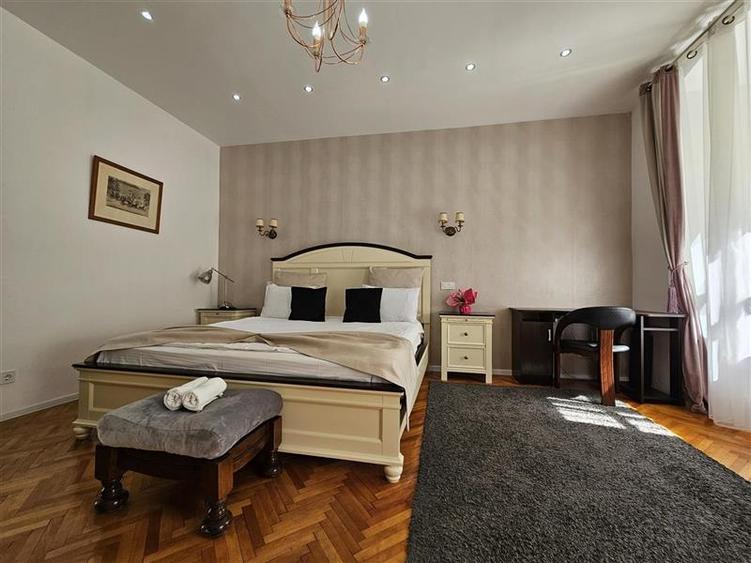 Apartament superb in Centrul Istoric - pretabil regim hotelier