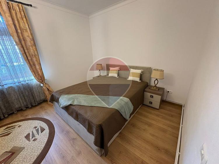 Apartament Centru Istoric Brașov-acces auto in curte