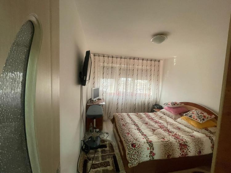 Apartament 3 camere, 68.72 mp, zona Piata Valea Rosie