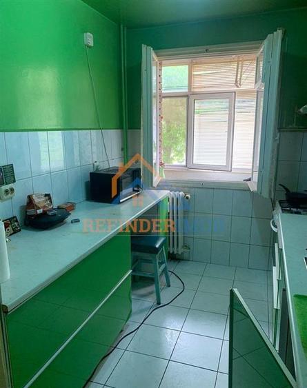 Oferta apartament de vanzare cu 3 camere, zona Basarabia - Metrou Costin Georgia