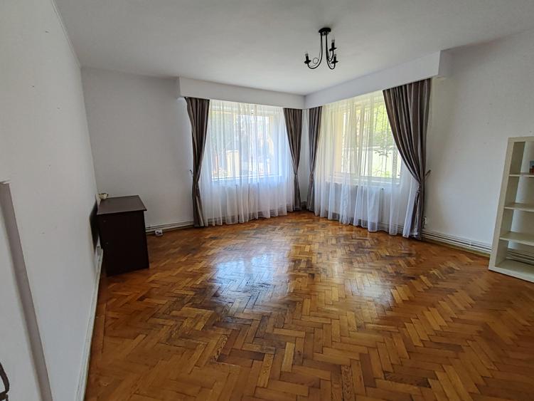 Spatiu comercial pretabil birouri, salon, after school zona Florilor