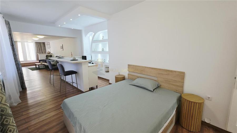 Apartament premium 80 mp Prima inchiriere Curte proprie 40 mp Strada Piezisa Zon