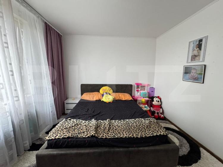 Apartament de vânzare, cu 2 camere, 57 mp, decomandat, zona Balcescu