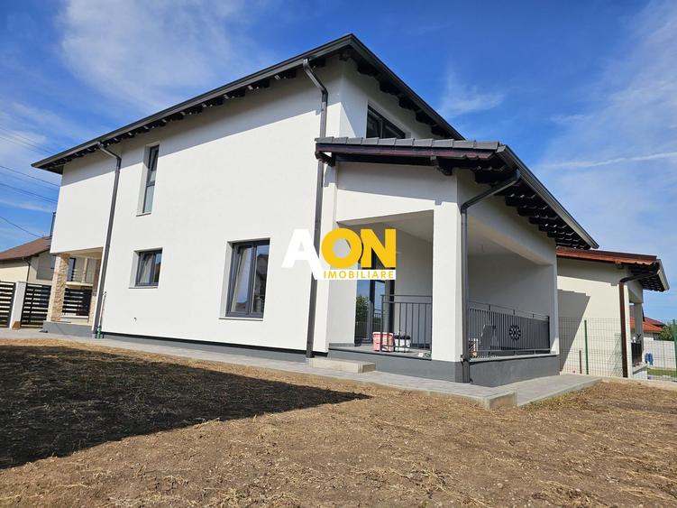 Casa 4 camere, cu predare la cheie, 324 mp teren, Micesti