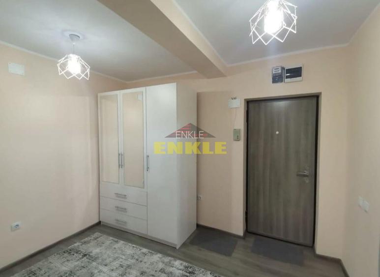 De închiriat apartament cu 3 camere, Bulevard - 3