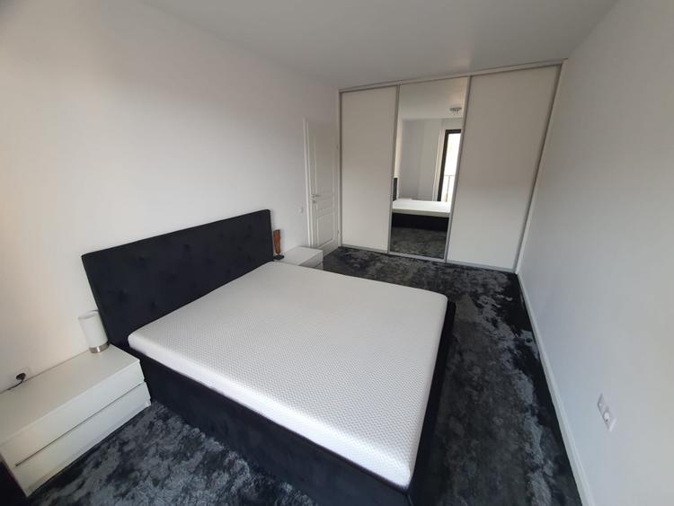 Apartament 2 camere, parcare subterana, zona Vivo