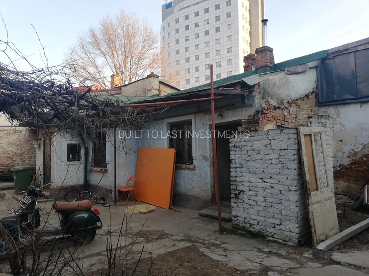 Piata Victoriei  teren cu casa demolabila-comision 0! - 2