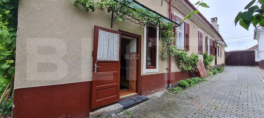 Oportunitate! Casa Bod pe un singur nivel, teren 980 mp pivnita, garaj ,mobilata - 6