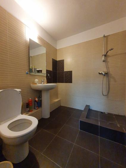Spatiu pretabil birou/ cabinet/ salon in zona 13 Septembrie