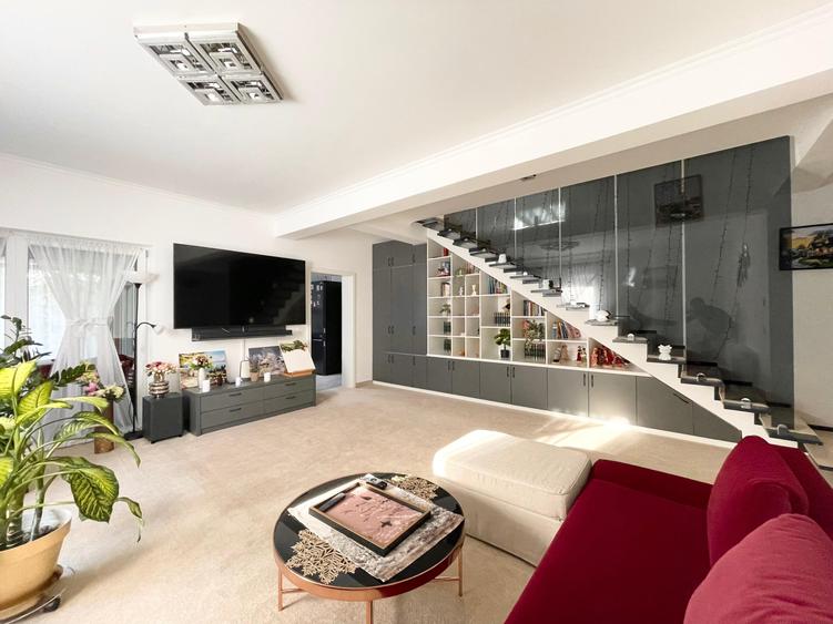 Duplex despartit - 4 camere mobilat si utilat + panouri - Urseni
