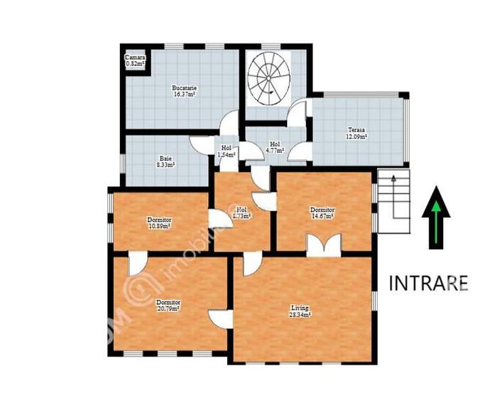 Apartament cu 4 camere 420 mp teren si garaj in Sub Arini Sibiu