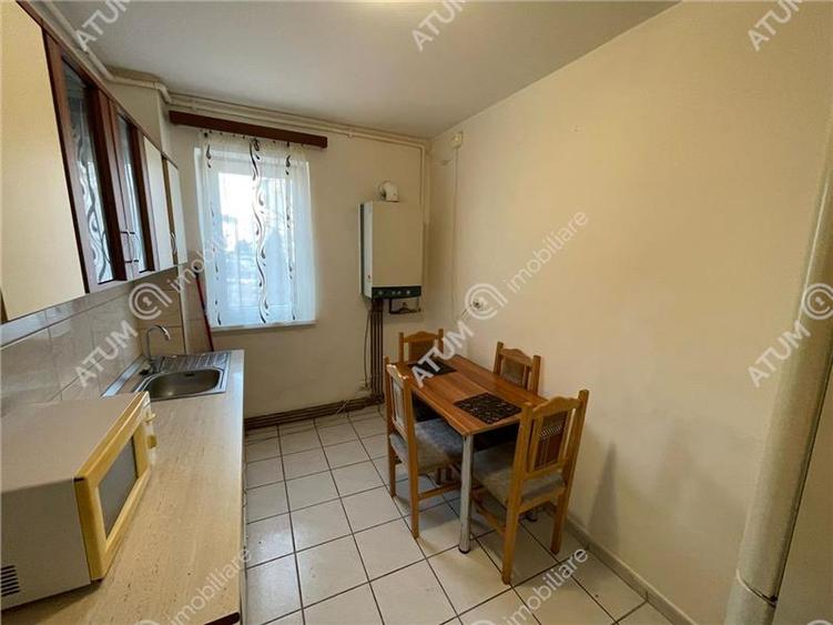 Apartament 3 camere si balcon in zona Ciresica din Sibiu