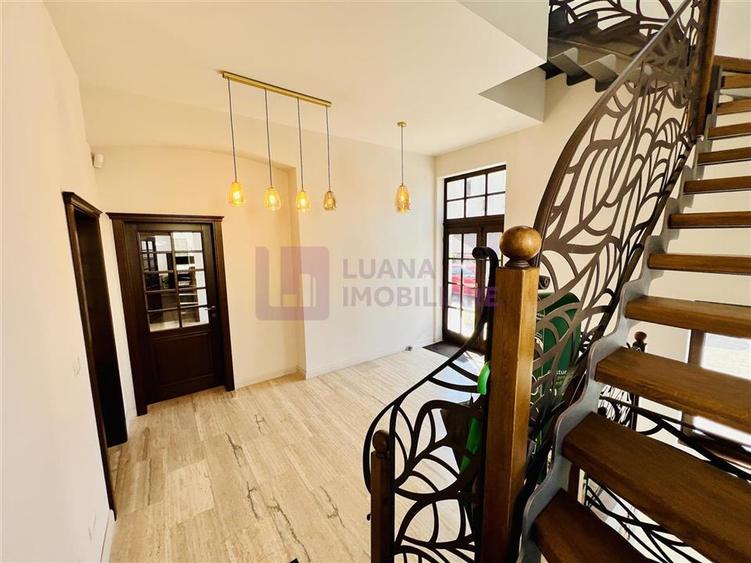 Spatiu de birouri | zona centrala, Noica | 150 mp | Office building | parcare