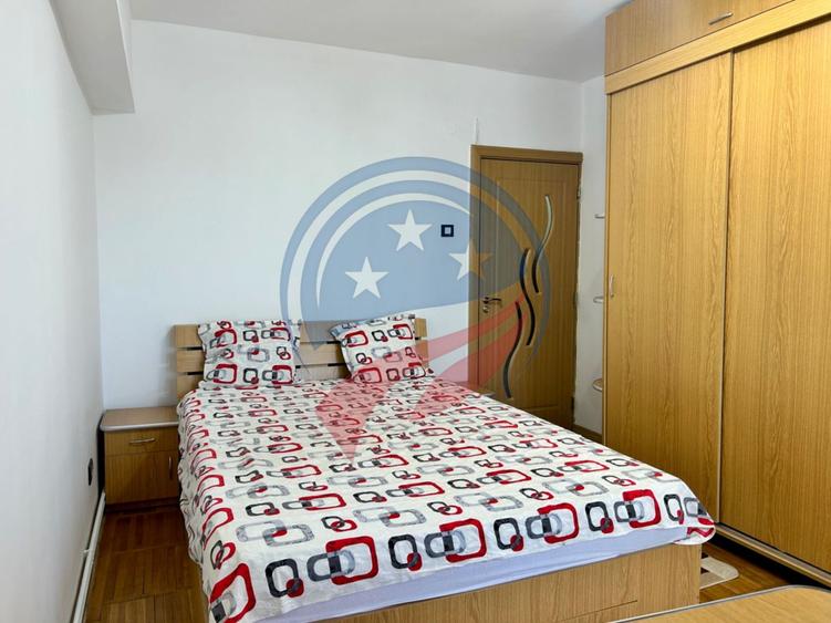 Apartament 3 camere decomandat, 72 mp, etaj 5/7, Universitate – 3 AC, centrală,