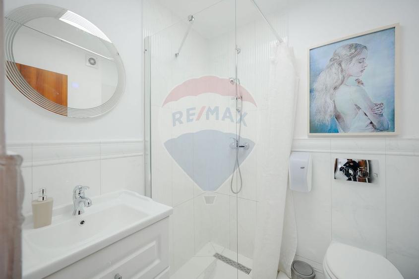Apartament cu 2 camere de închiriat în zona Ultracentral