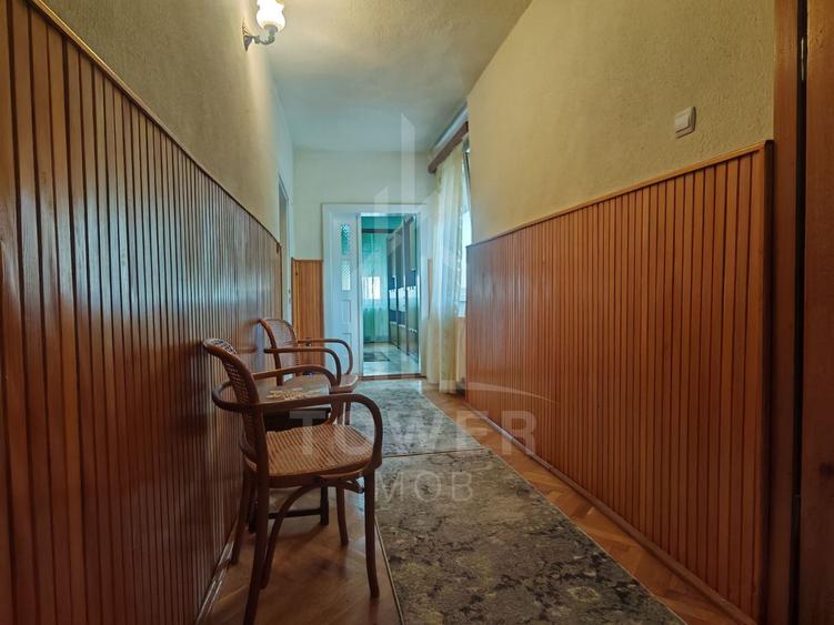 Casă individuală cu 3 camere, curte , în Sibiu, zona Lupeni