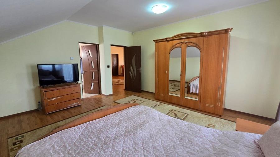 De Vânzare Casă Păuleștiului 9 ari teren