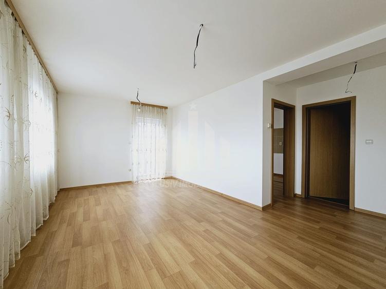 Apartament 3 camere | Scara interioara | 120 mp | Garaj | Alba-Micesti