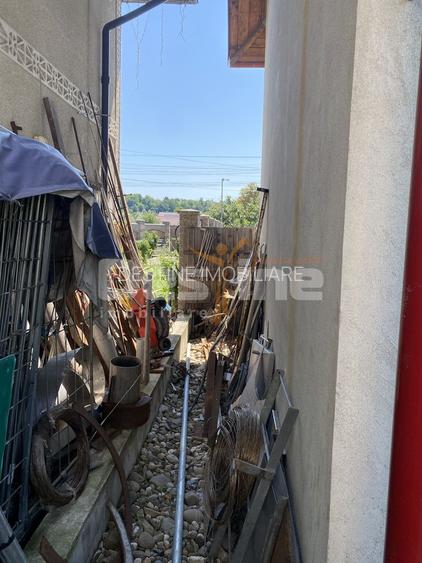 Casa de vanzare 260mp Borlesti 85.000€ - 42