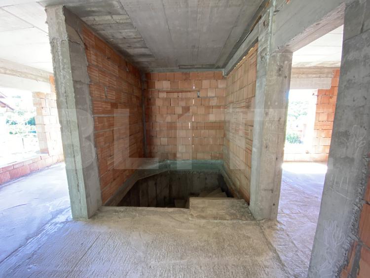 Casa familiala 3 camere, 500 mp teren, la poalele Mesesului in Zalau