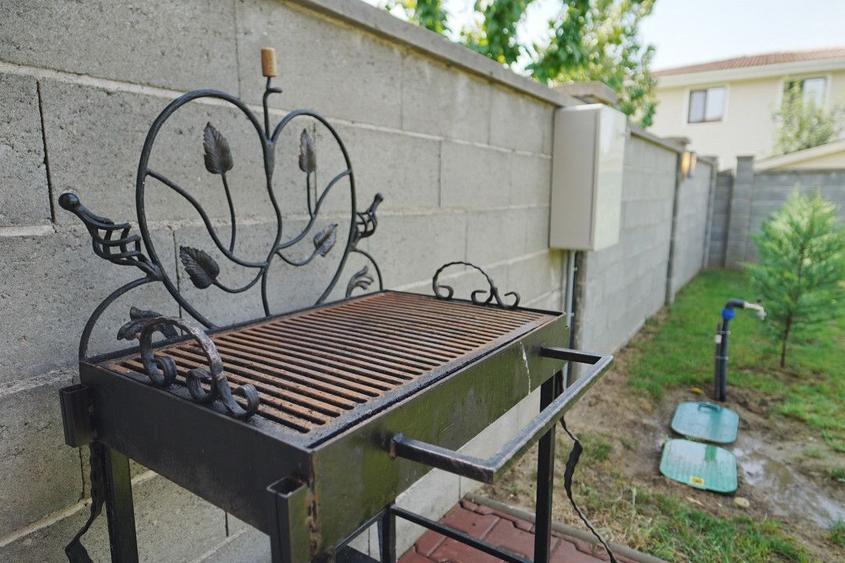 Casa COZY- PRIMA INCHIRIERE - str inchisa, SEMINEU, statie masina - Comision 0%