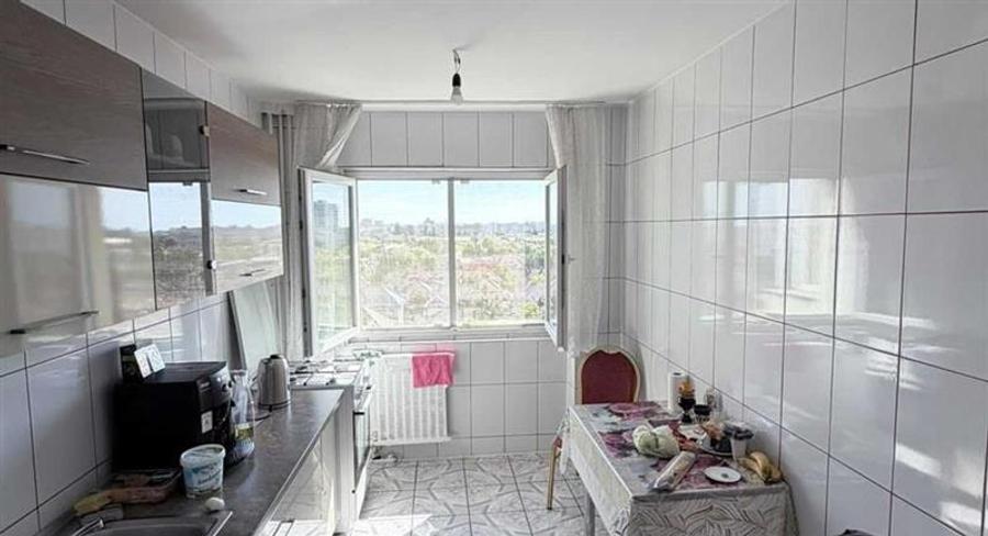 Apartament 3 camere decomandat Lacul Tei, langa Parcul Circului