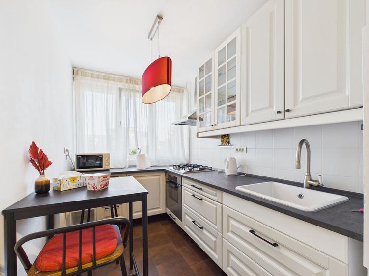Apartament 2 camere 2 minute Metrou Tineretului