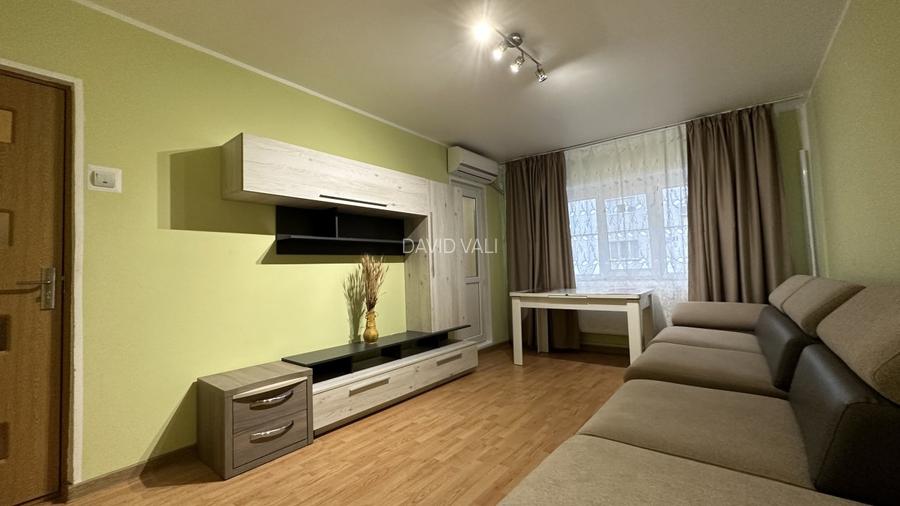 Apartament 2 camere Micro 17, Bloc C15 - 2