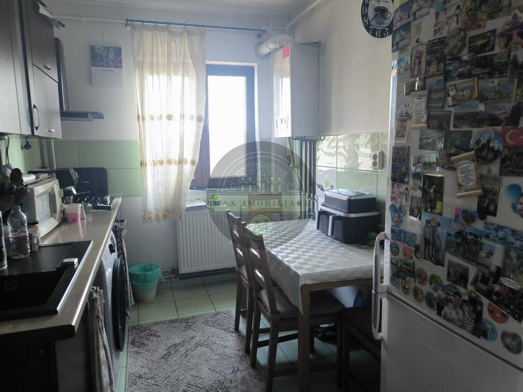 Apartament 2 camere SEMIDECOMANDAT (CIRCULAR) – Zona Vest / Parcul Aurora, Ploie