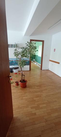 Spatiu birou 3 camere et 1 in cladire birouri zona Iancului metrou