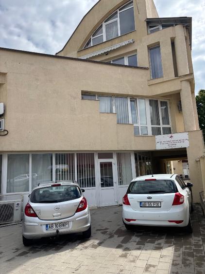 Vind cladire de birouri