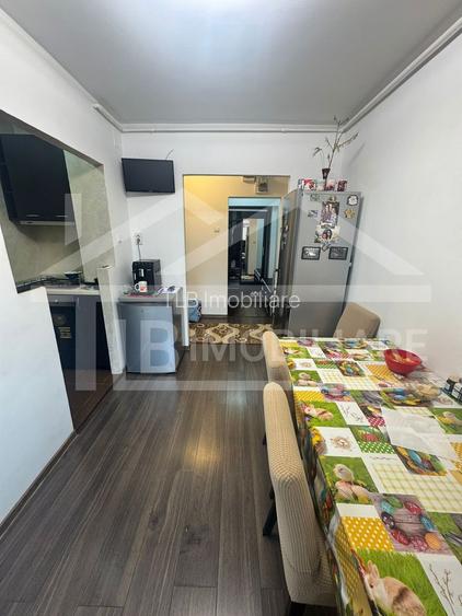 Apartament cu 3 camere, 70 mp, decomandat, garaj, Zona Fortuna - 9